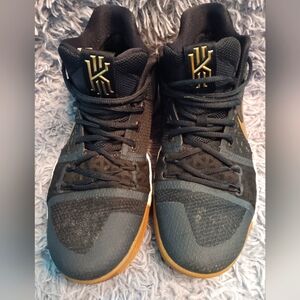 Kyrie Irving poizon